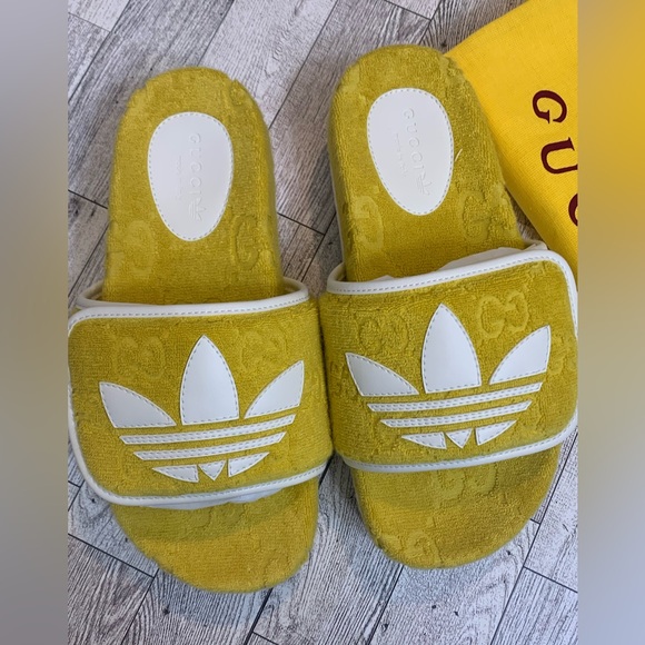 🍋  GUCCI x ADIDAS Terry Cloth GG Platform Sandals 38 Yellow Off White Womens 8 - Picture 6 of 7